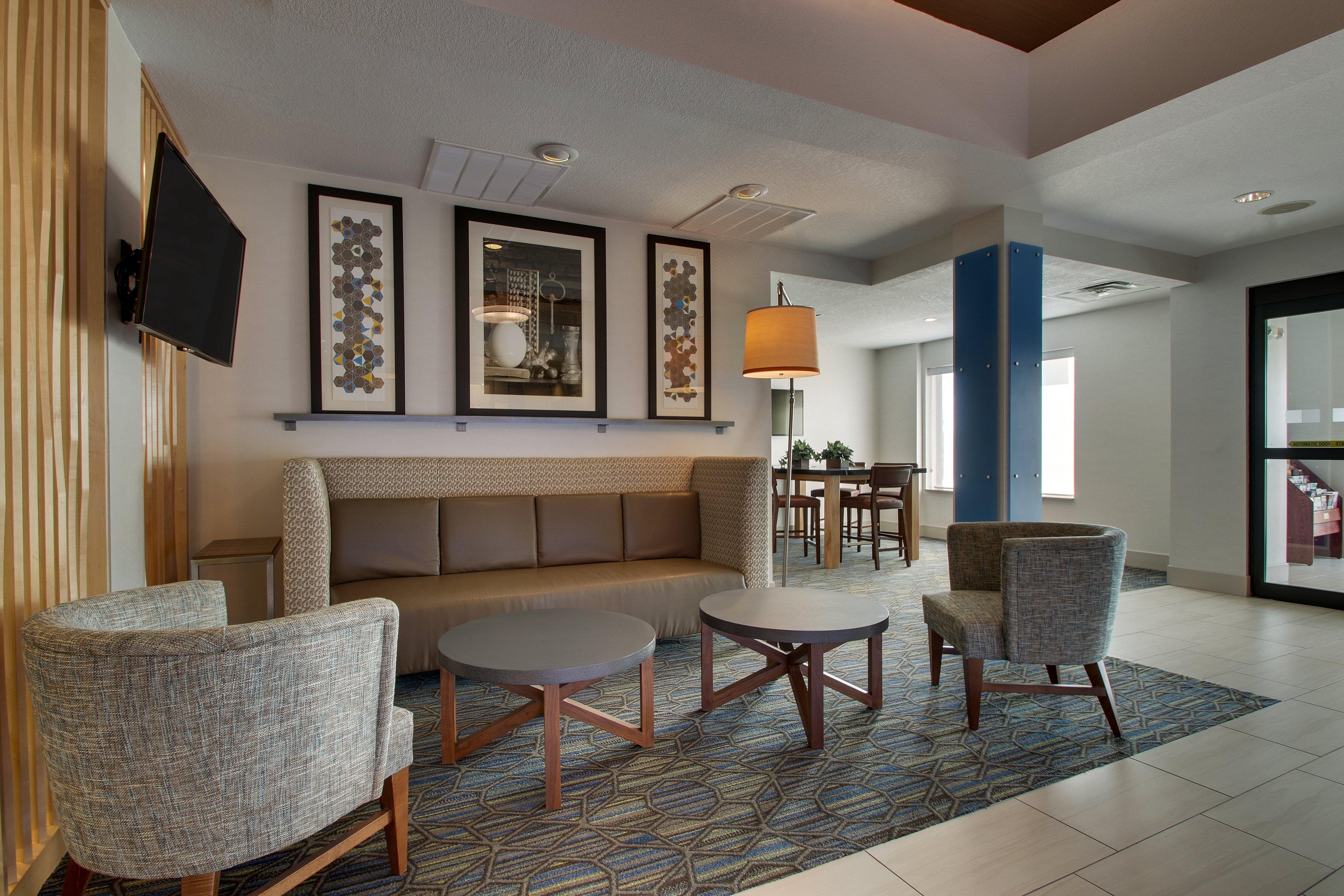 Holiday Inn Express Hotel & Suites Morris By Ihg Eksteriør billede