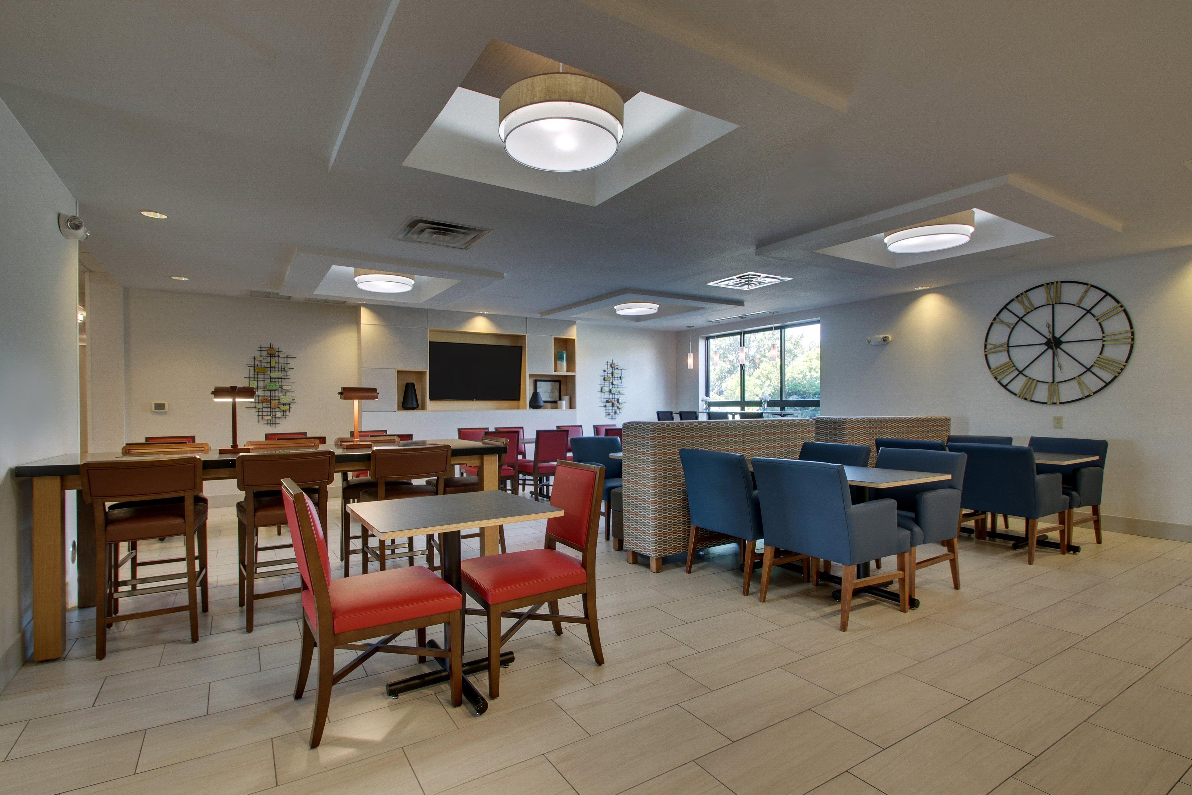 Holiday Inn Express Hotel & Suites Morris By Ihg Eksteriør billede