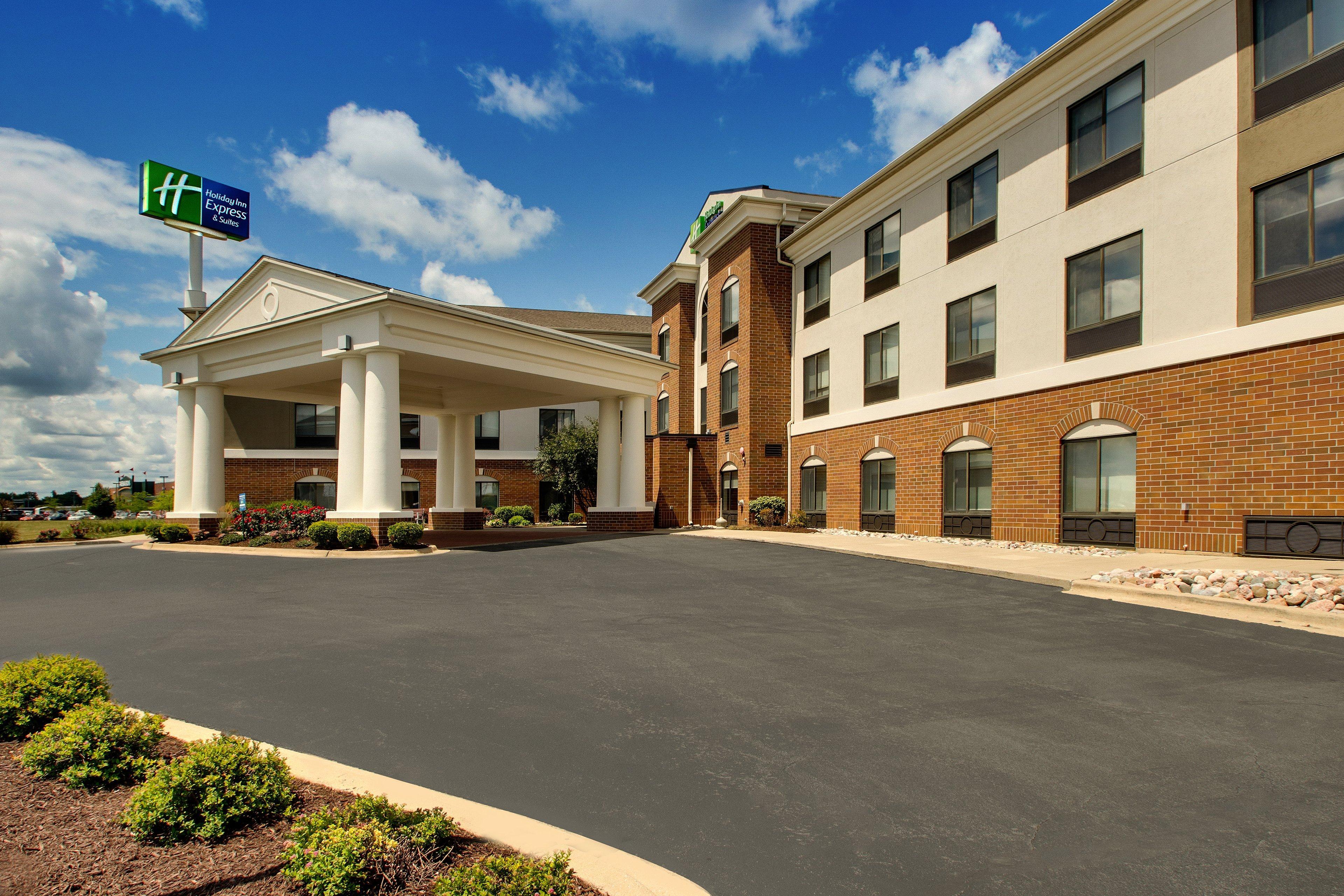 Holiday Inn Express Hotel & Suites Morris By Ihg Eksteriør billede