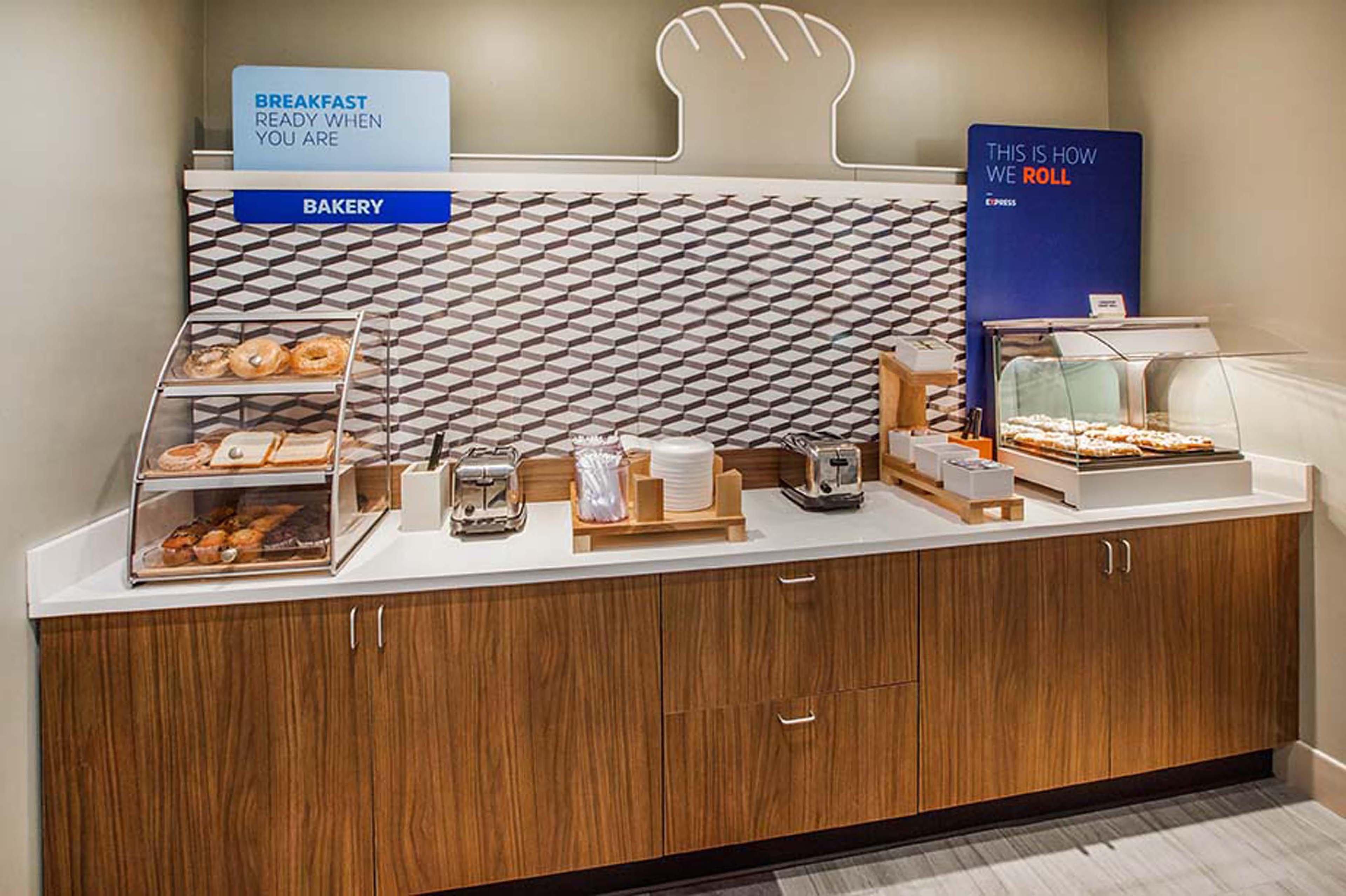 Holiday Inn Express Hotel & Suites Morris By Ihg Eksteriør billede