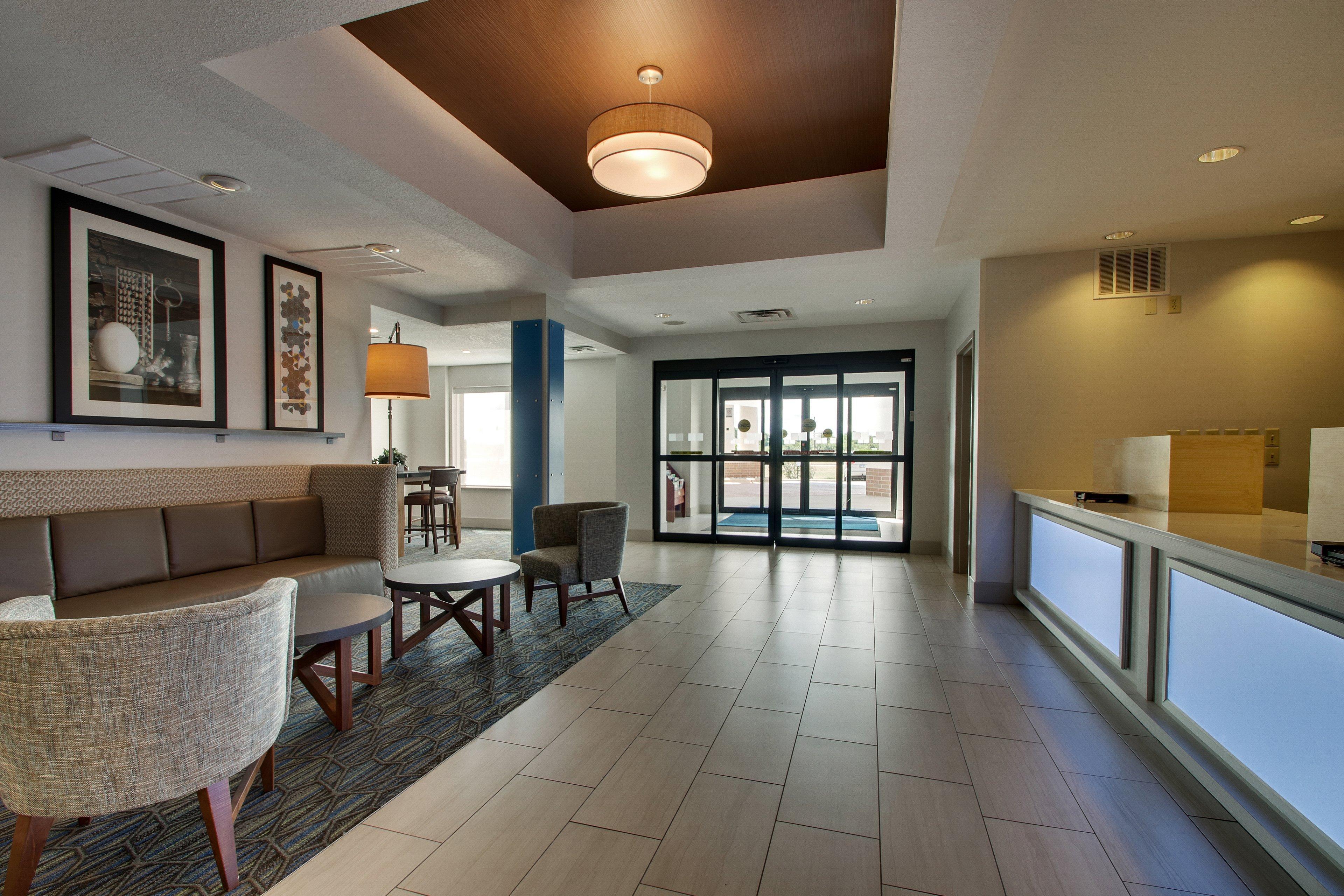 Holiday Inn Express Hotel & Suites Morris By Ihg Eksteriør billede