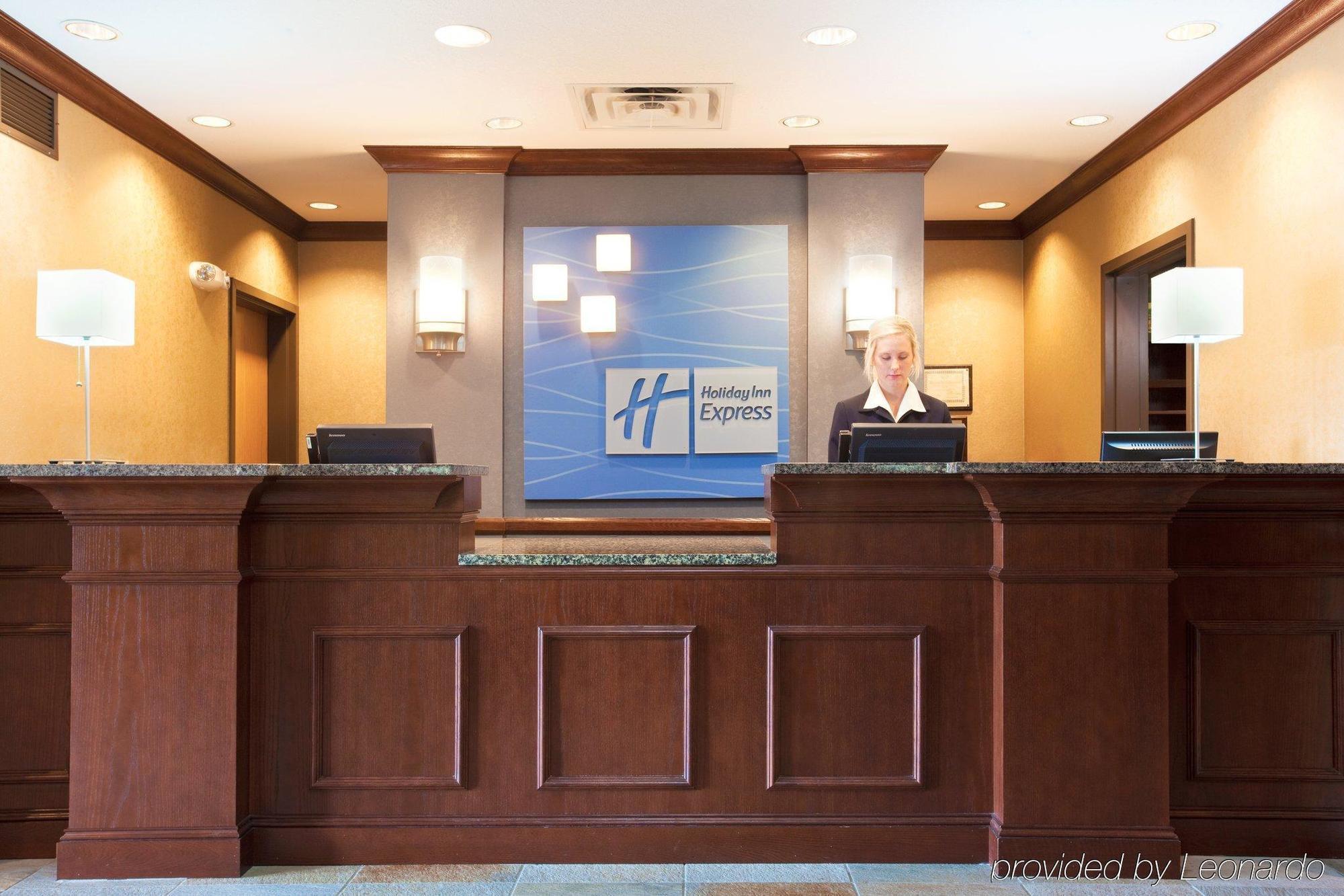 Holiday Inn Express Hotel & Suites Morris By Ihg Interiør billede